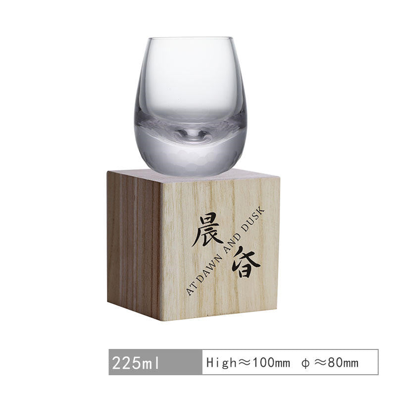 Chuyun Hand Carved Wine Glass, Whiskey Glass