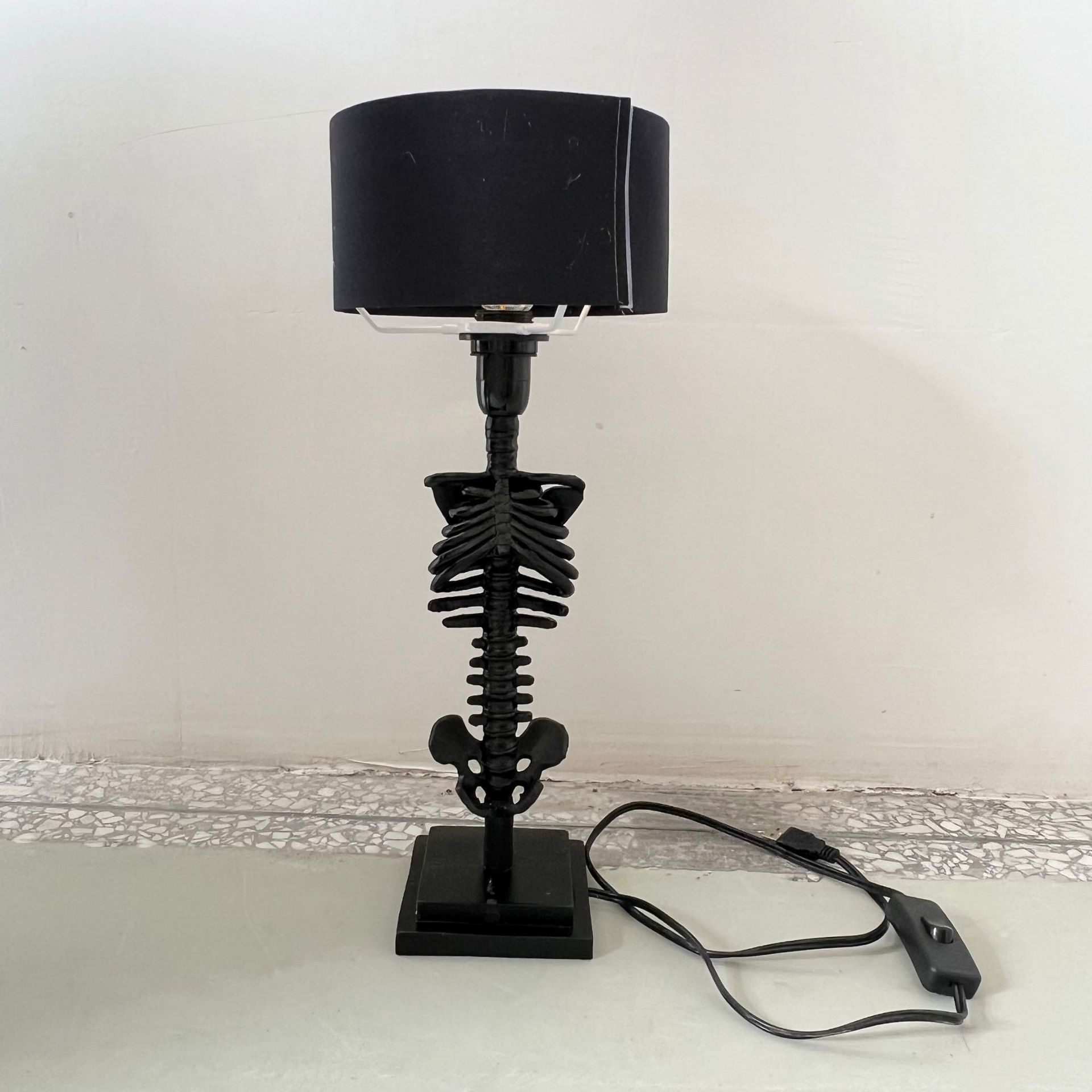 Skull Table Lamp Home Classic Gothic Decorative Lamp