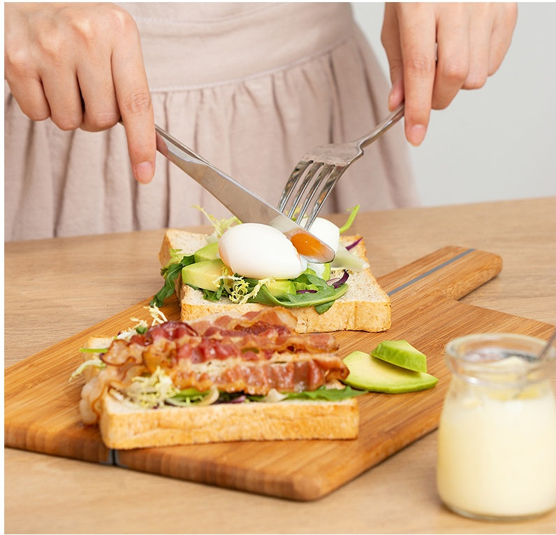 Foldable bamboo creative cutting board